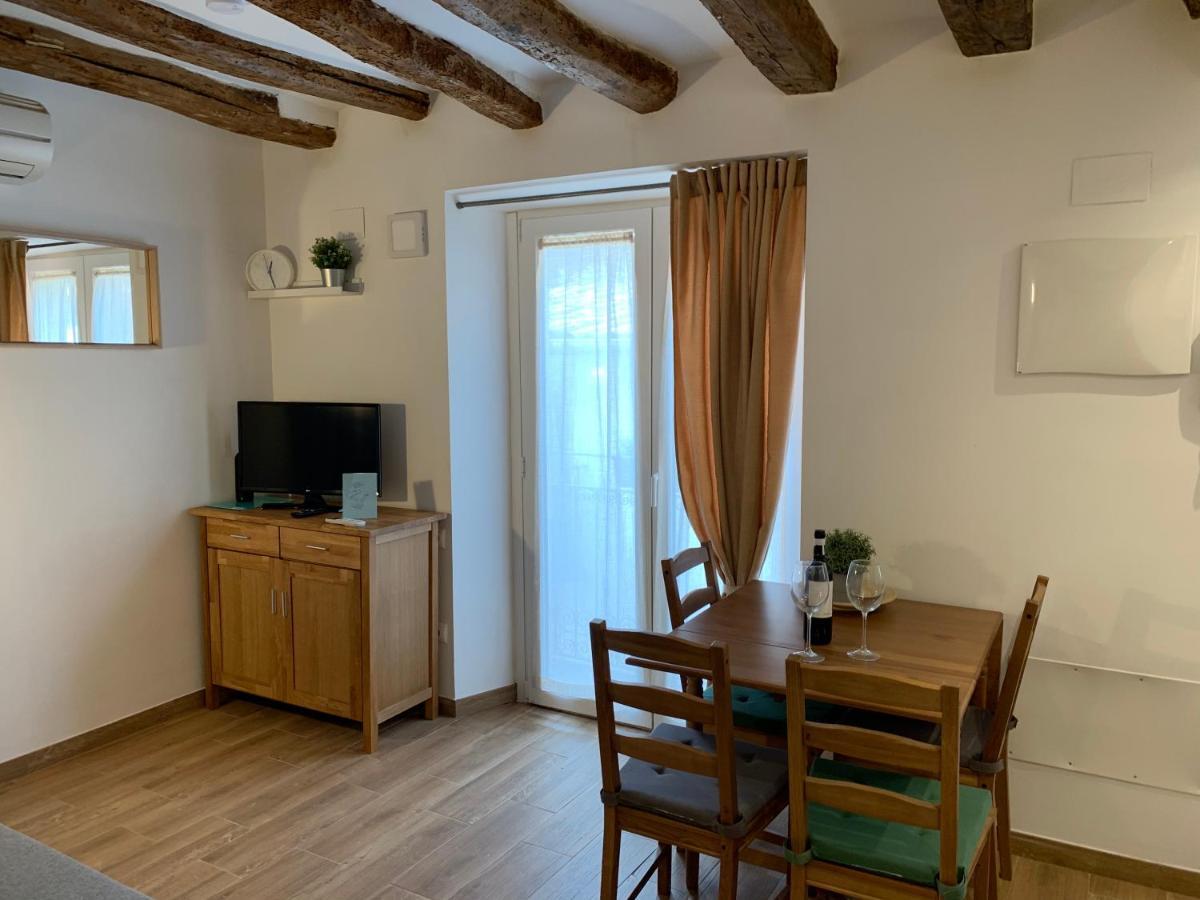 Apartaments Impro Mora d'Ebre Exterior photo